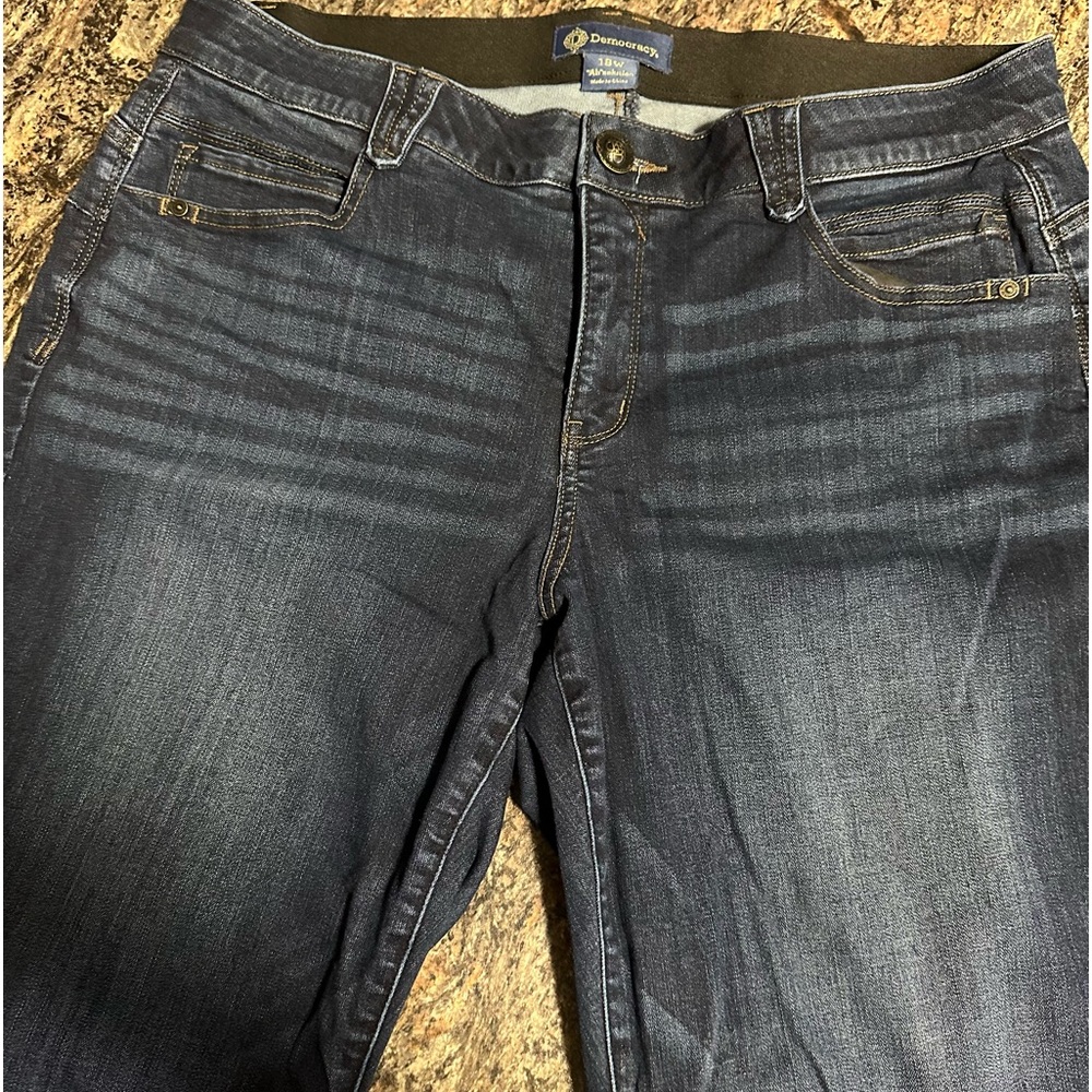 Democracy woman’s jeans size 18 w - blue denim regular length